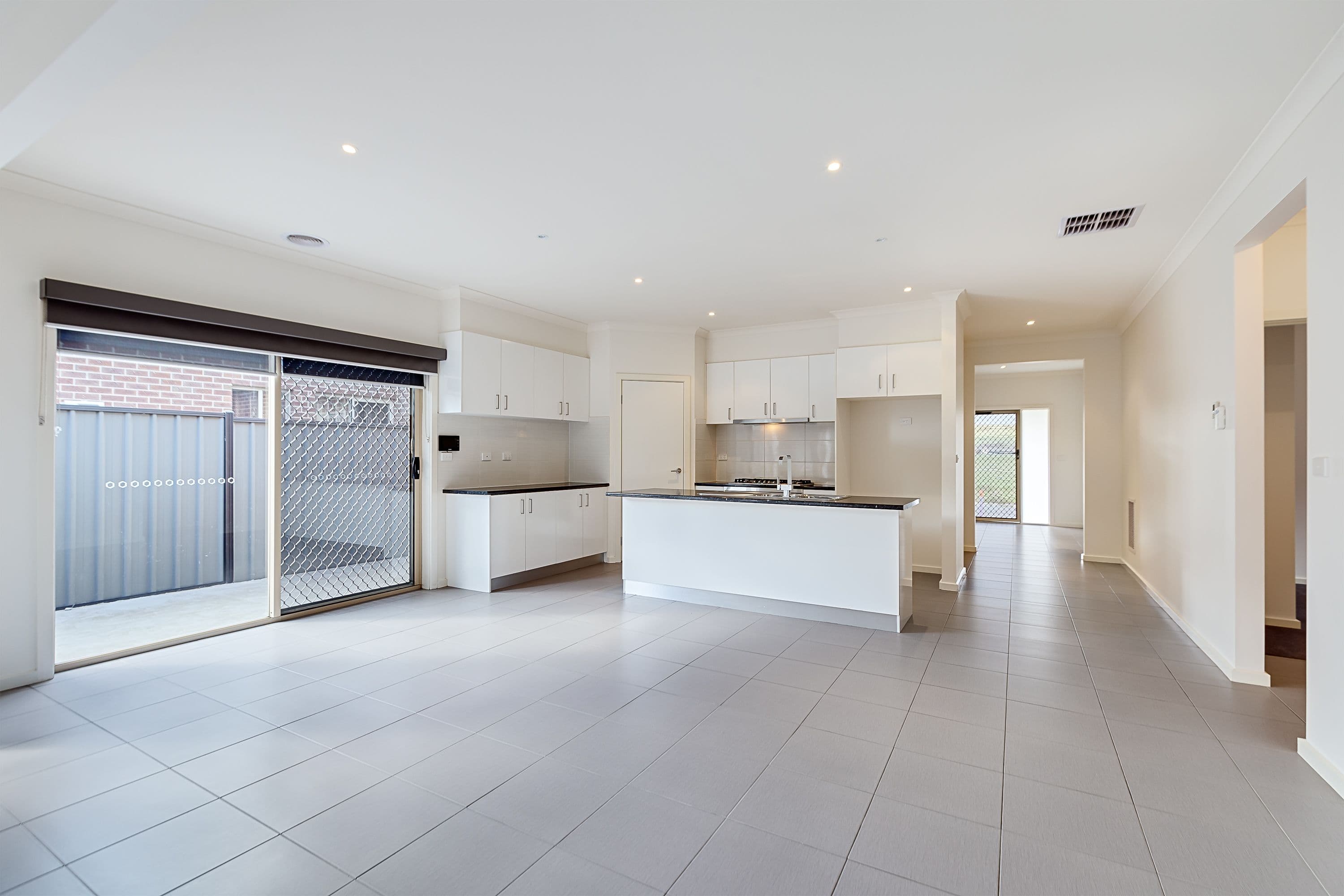 8 Emden Road, Wollert VIC 3750, Wollert - Thumbnail 4