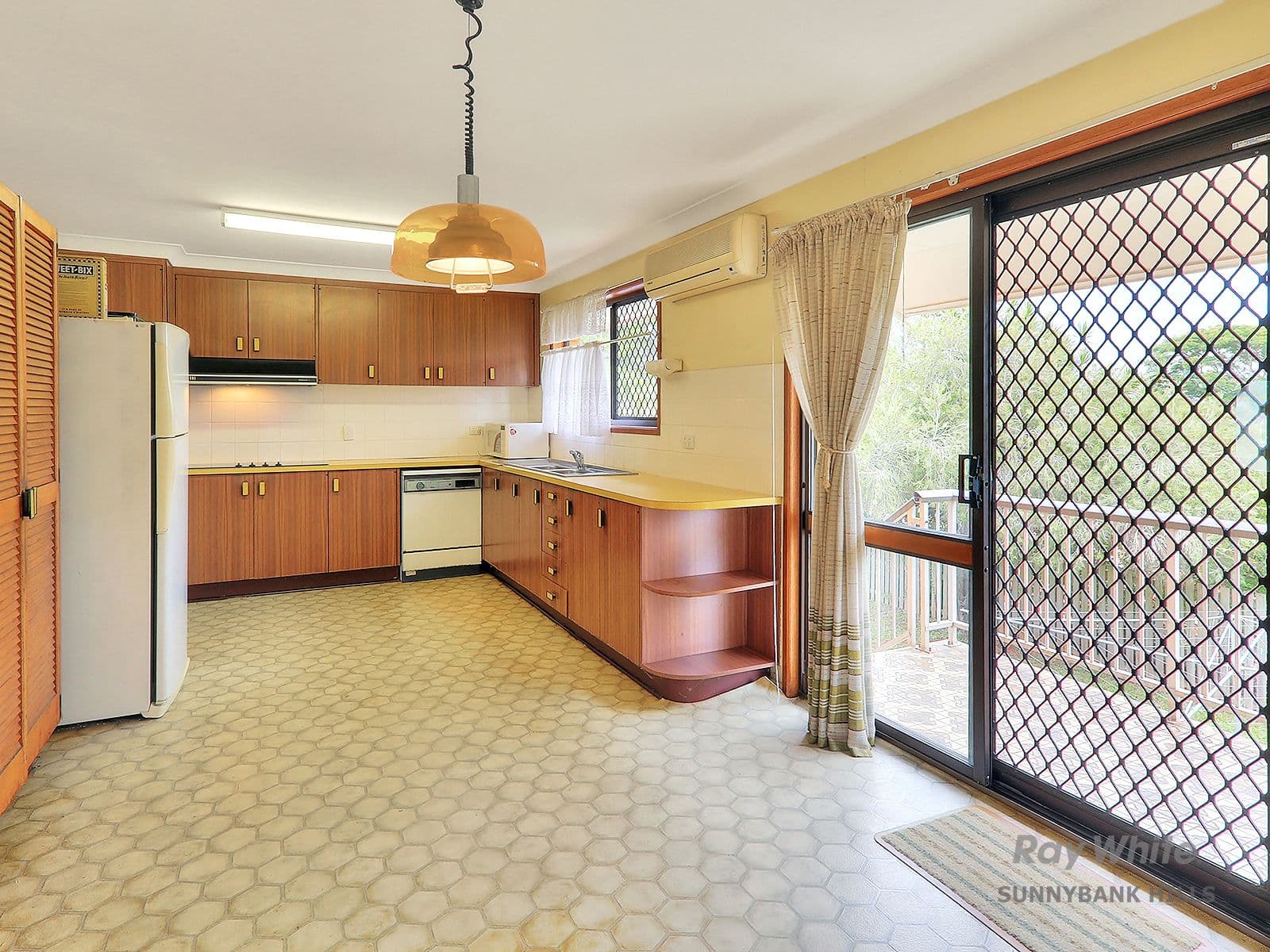 18 Orpheus Street, Robertson QLD 4109, Robertson - Thumbnail 4