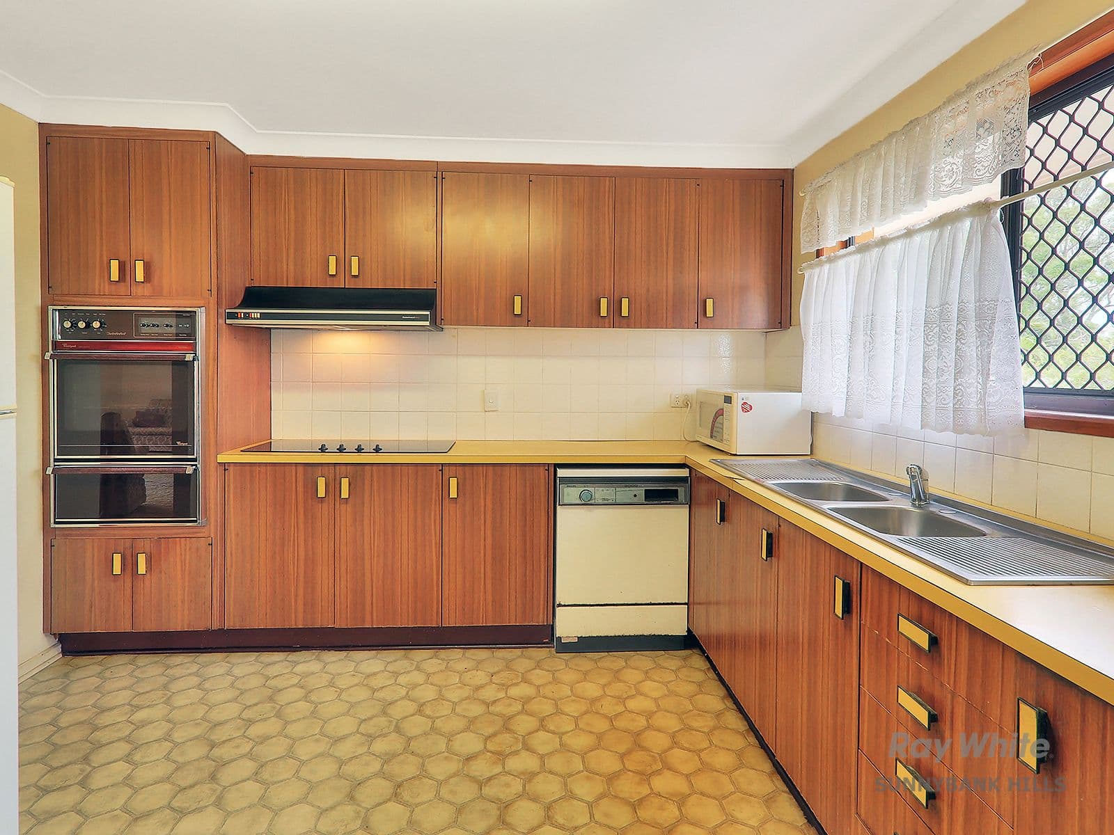 18 Orpheus Street, Robertson QLD 4109, Robertson - Thumbnail 5