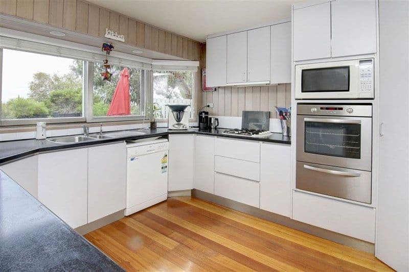 30-32 Goolgowie Street, Rosebud VIC 3939, Rosebud - Thumbnail 4