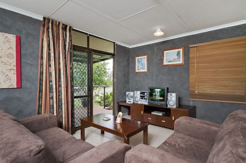 16 Hall Street, South Johnstone, Innisfail QLD 4860, Innisfail - Thumbnail 6