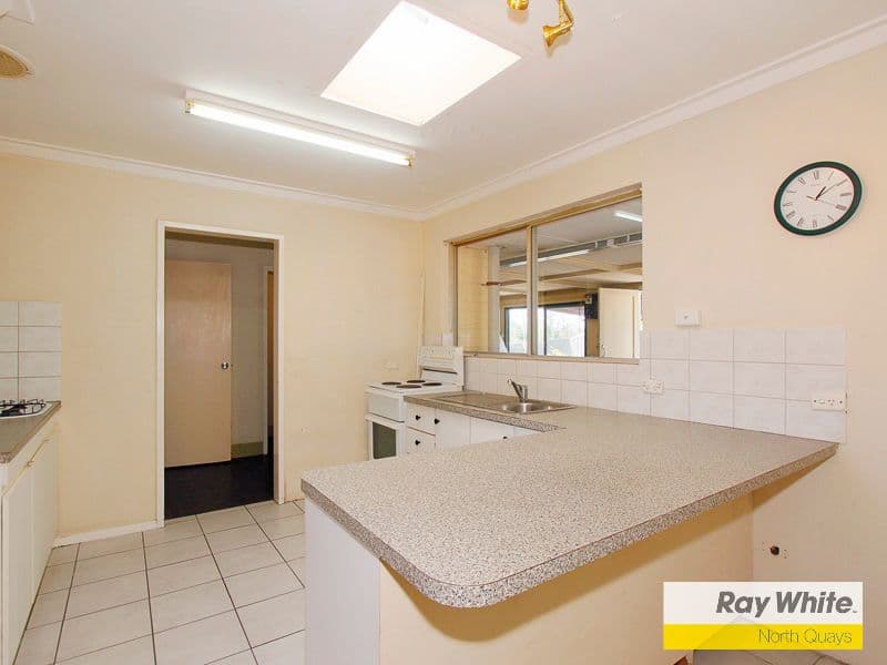 4 Hann Place, PADBURY WA 6025, Padbury - Thumbnail 4