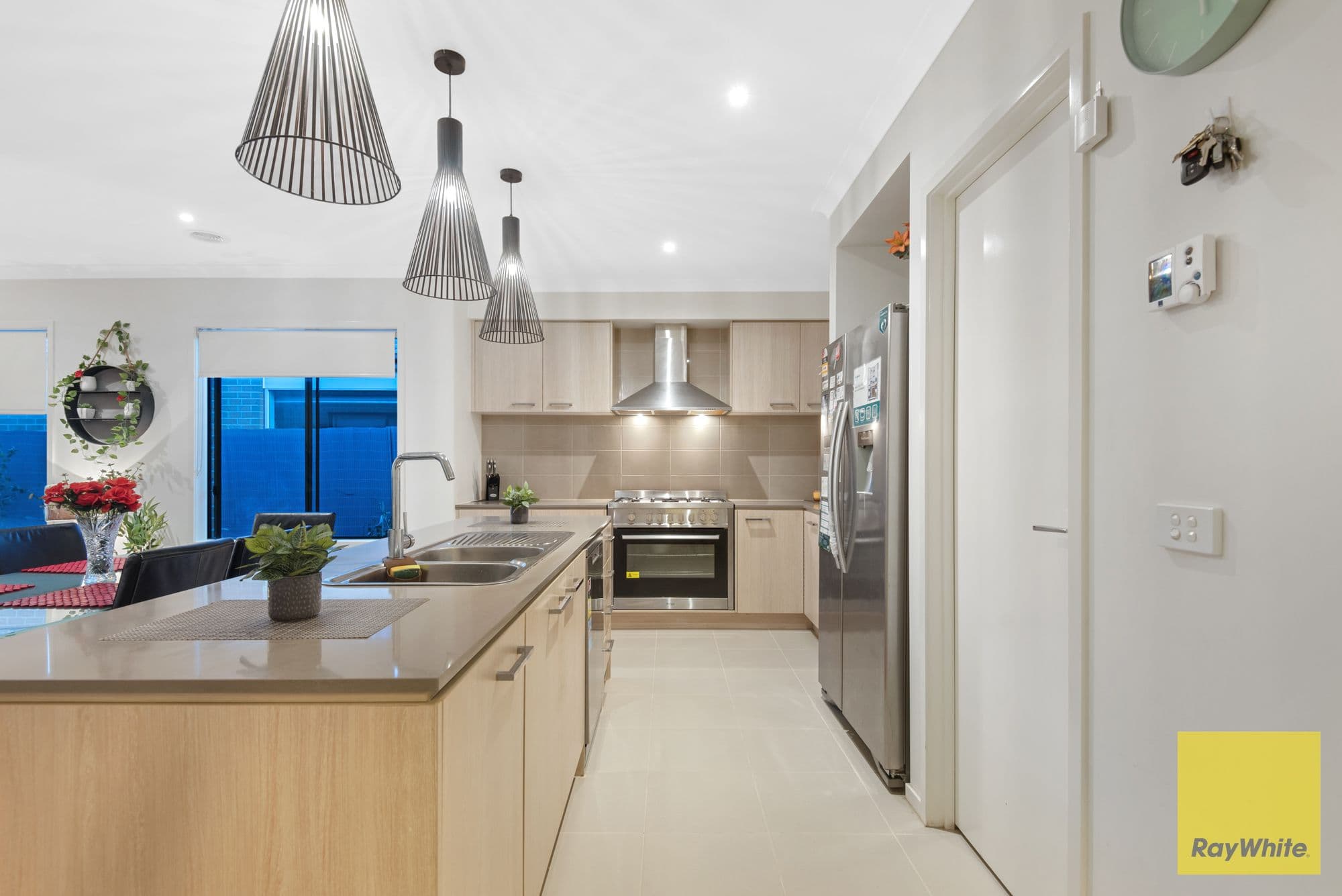 2 Mare Close, Cranbourne East - Thumbnail 8