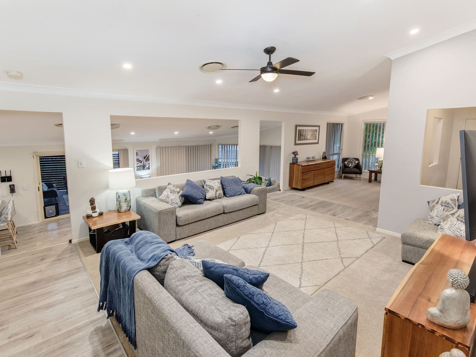 19 Henderson Rise, Pacific Pines QLD 4211, Pacific Pines - Thumbnail 7