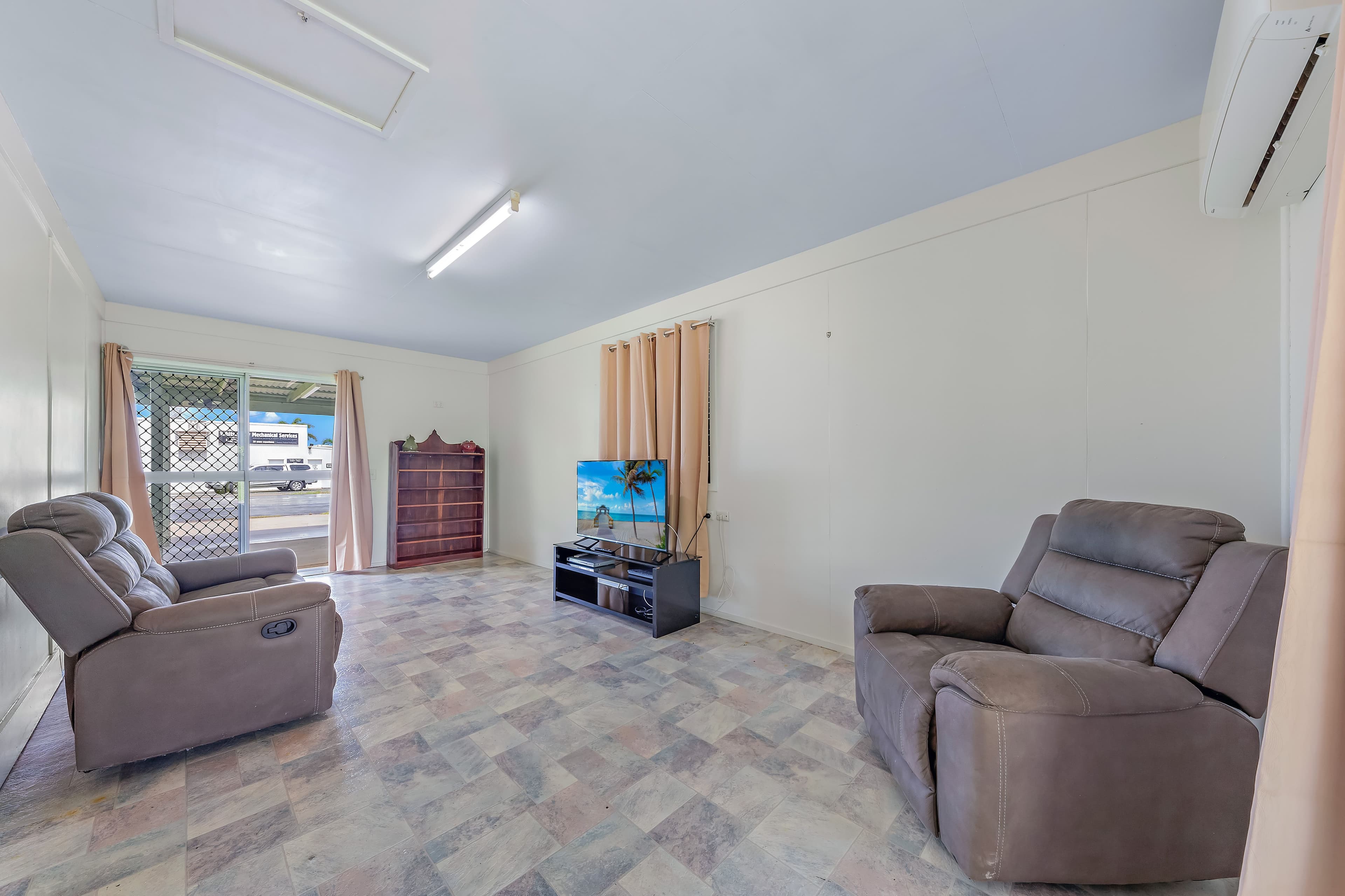 55 Faust Street, Proserpine QLD 4800, Proserpine - Thumbnail 6