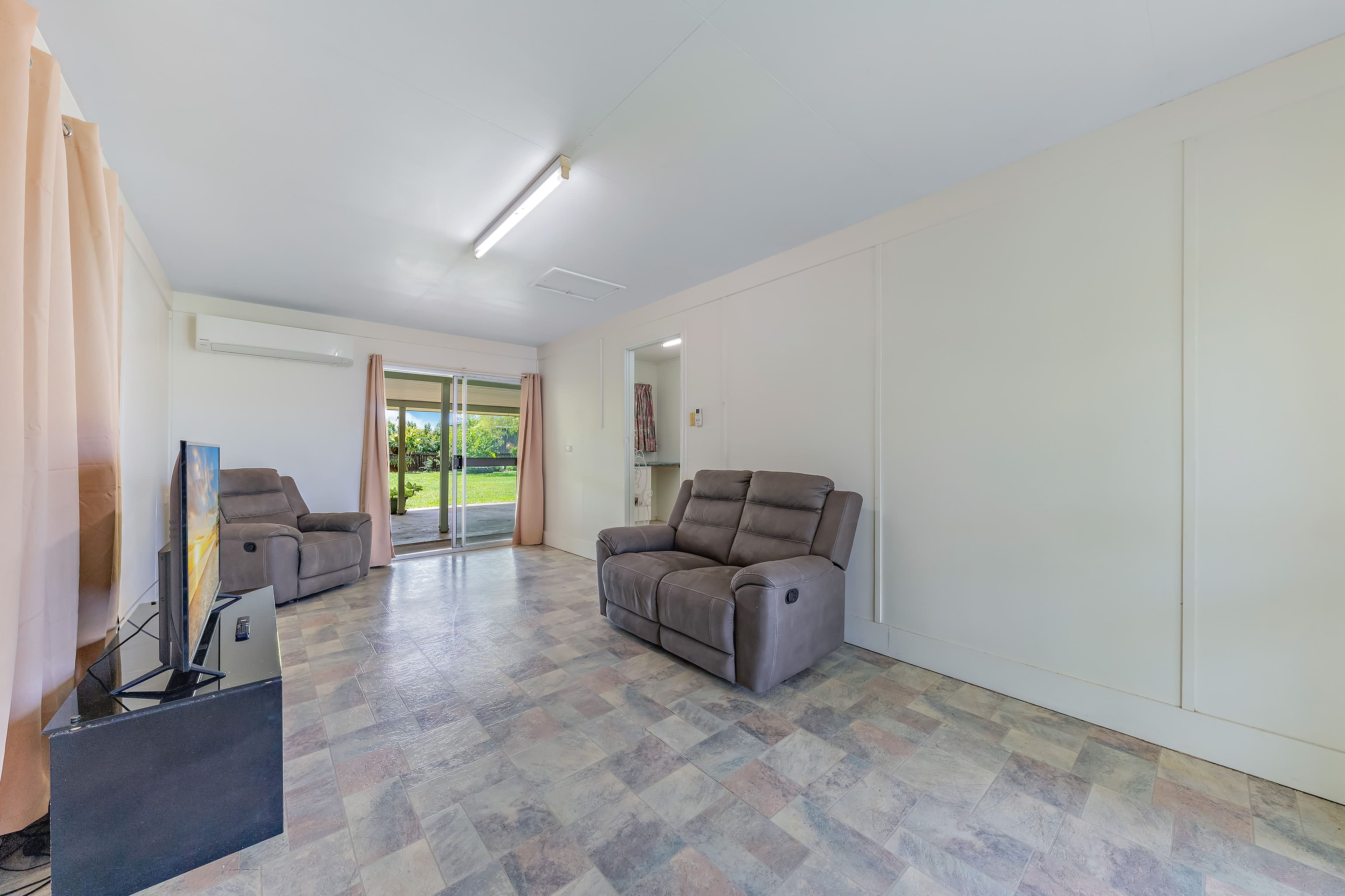 55 Faust Street, Proserpine QLD 4800, Proserpine - Thumbnail 7