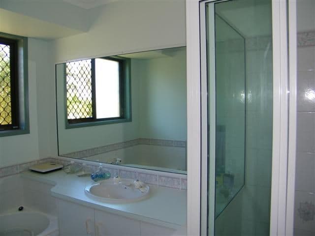 9 Nicholas Street, GLADSTONE QLD 4680, Gladstone Central - Thumbnail 5