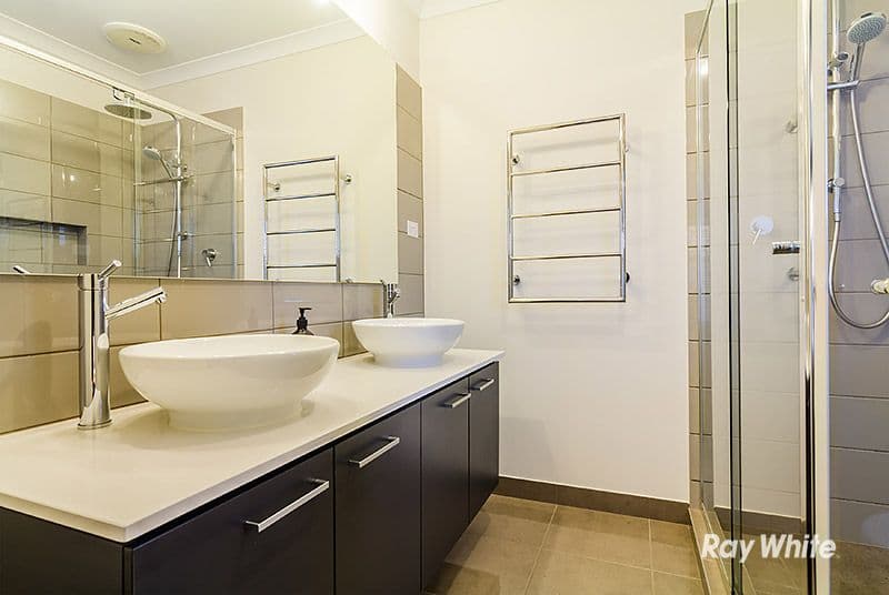 9 Elwick Drive, Clyde North VIC 3978, Clyde North - Thumbnail 7