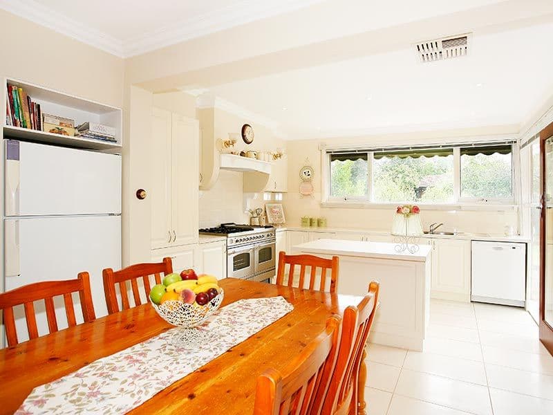 6 Rees Street, BURWOOD VIC 3125, Burwood - Thumbnail 3