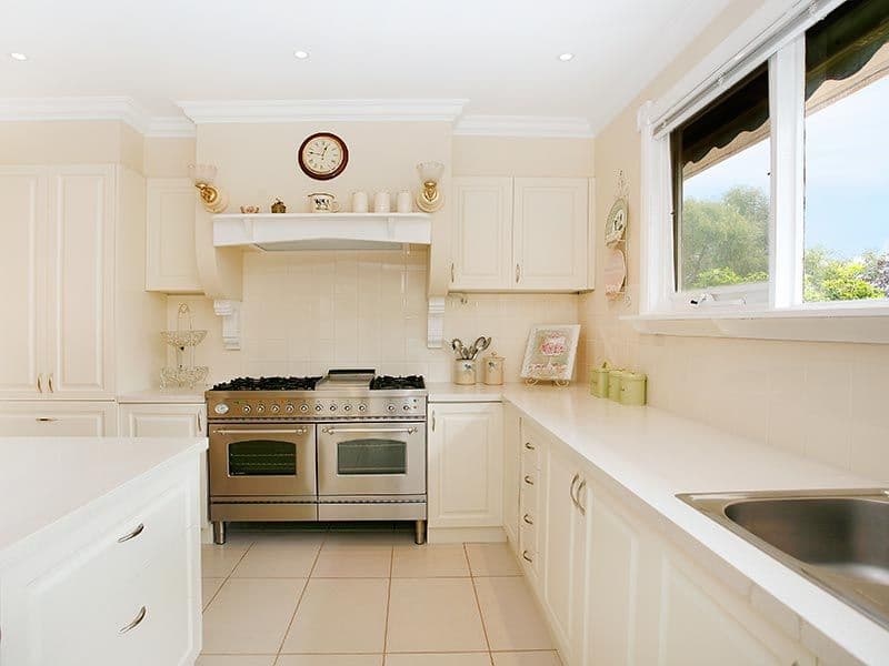 6 Rees Street, BURWOOD VIC 3125, Burwood - Thumbnail 4
