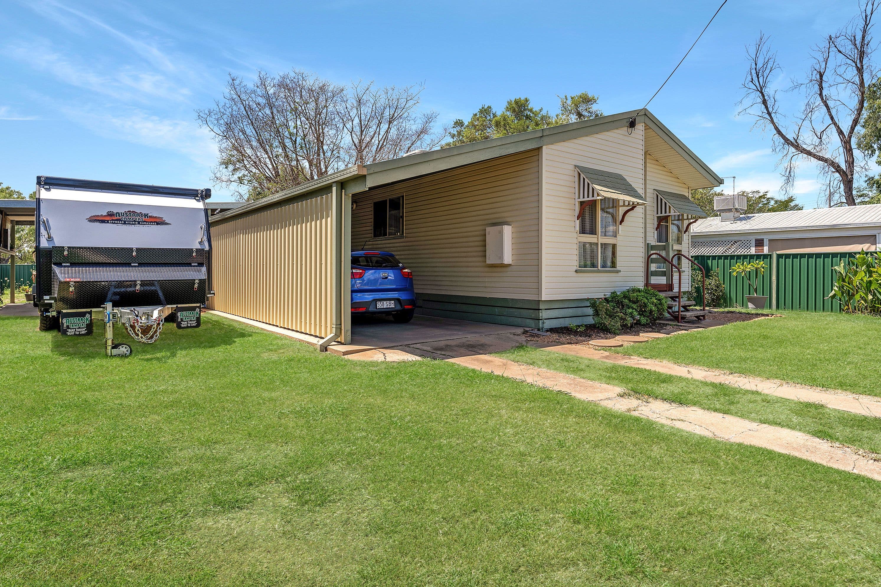 4 Fysh Street, Emerald QLD 4720, Emerald - Image 1