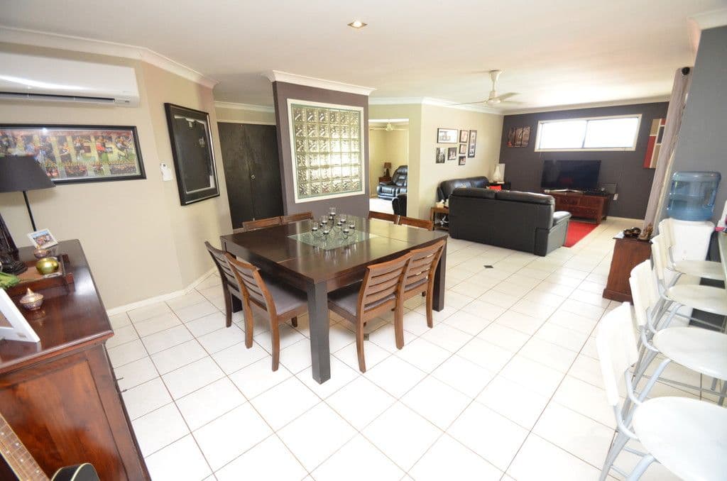32 Ingles Circuit, Arundel QLD 4214, Arundel - Image 1