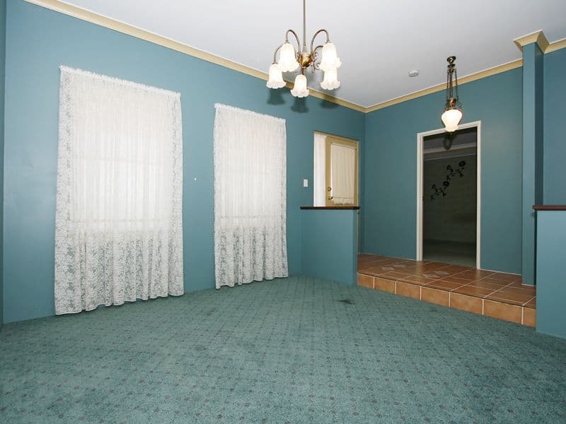 60 Goldsworthy Entrance, ALEXANDER HEIGHTS WA 6064, Alexander Heights - Thumbnail 2