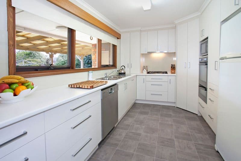 9 Pinecrest Drive, HIGHTON VIC 3216, Highton - Thumbnail 8