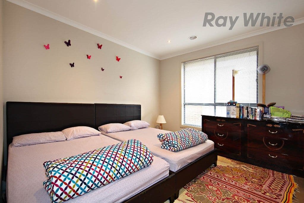 27 Windrest Way, Point Cook VIC 3030, Point Cook - Thumbnail 4