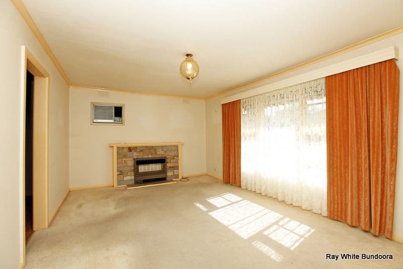 18 Carlyle Crescent, Bellfield, Bellfield - Thumbnail 2