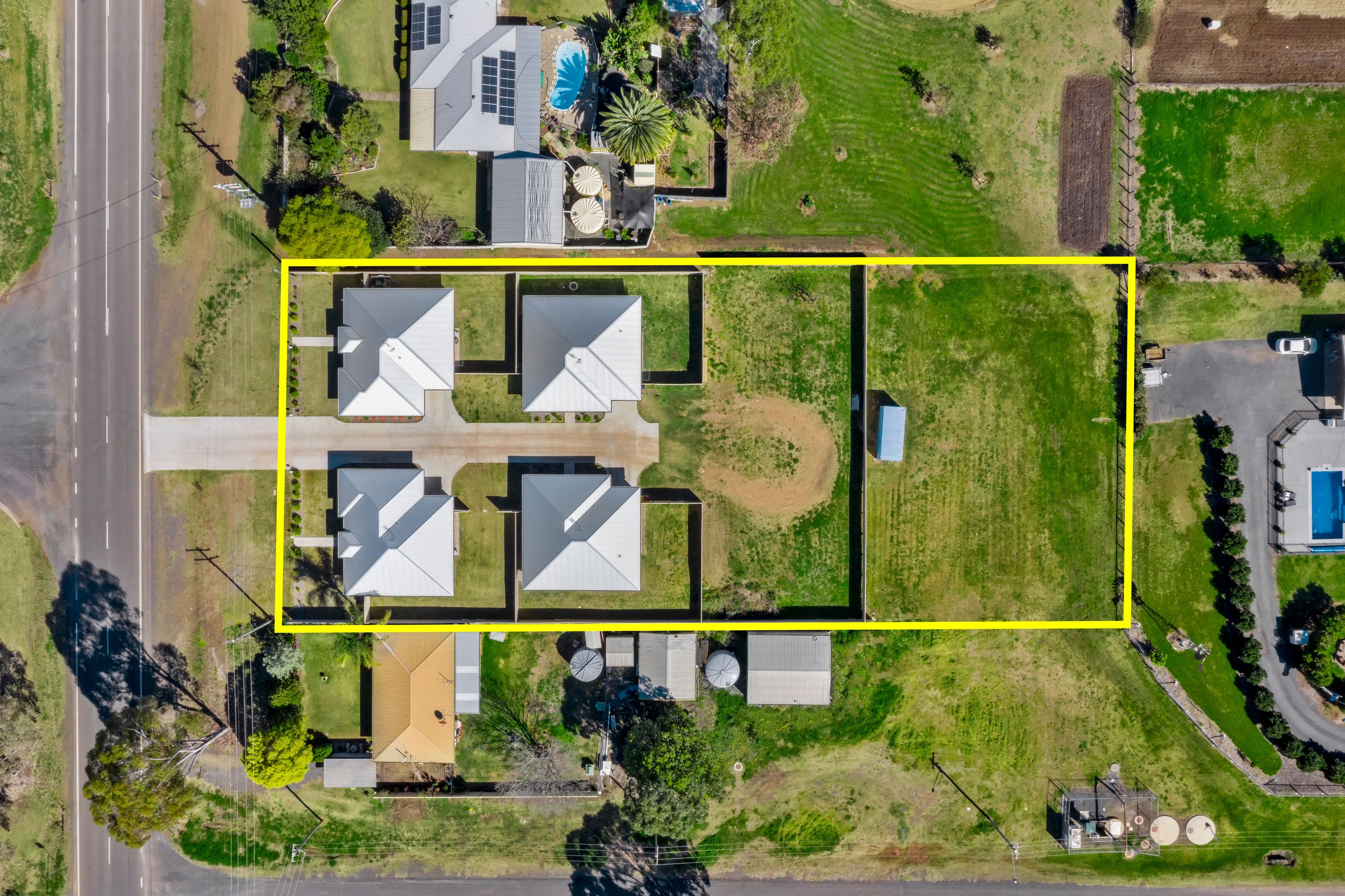 3 & 5 Helens Street, PITTSWORTH QLD 4356, Pittsworth - Thumbnail 3