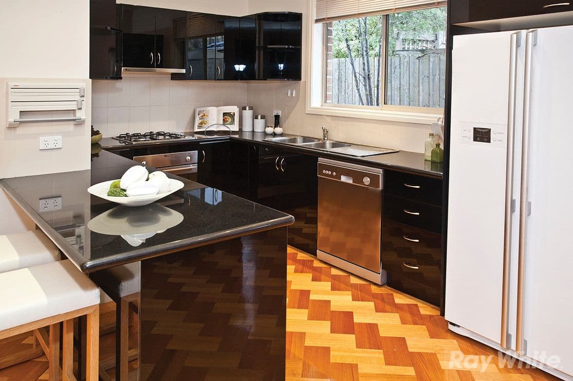 6 Short Street, GLEN WAVERLEY VIC 3150, Glen Waverley - Thumbnail 2