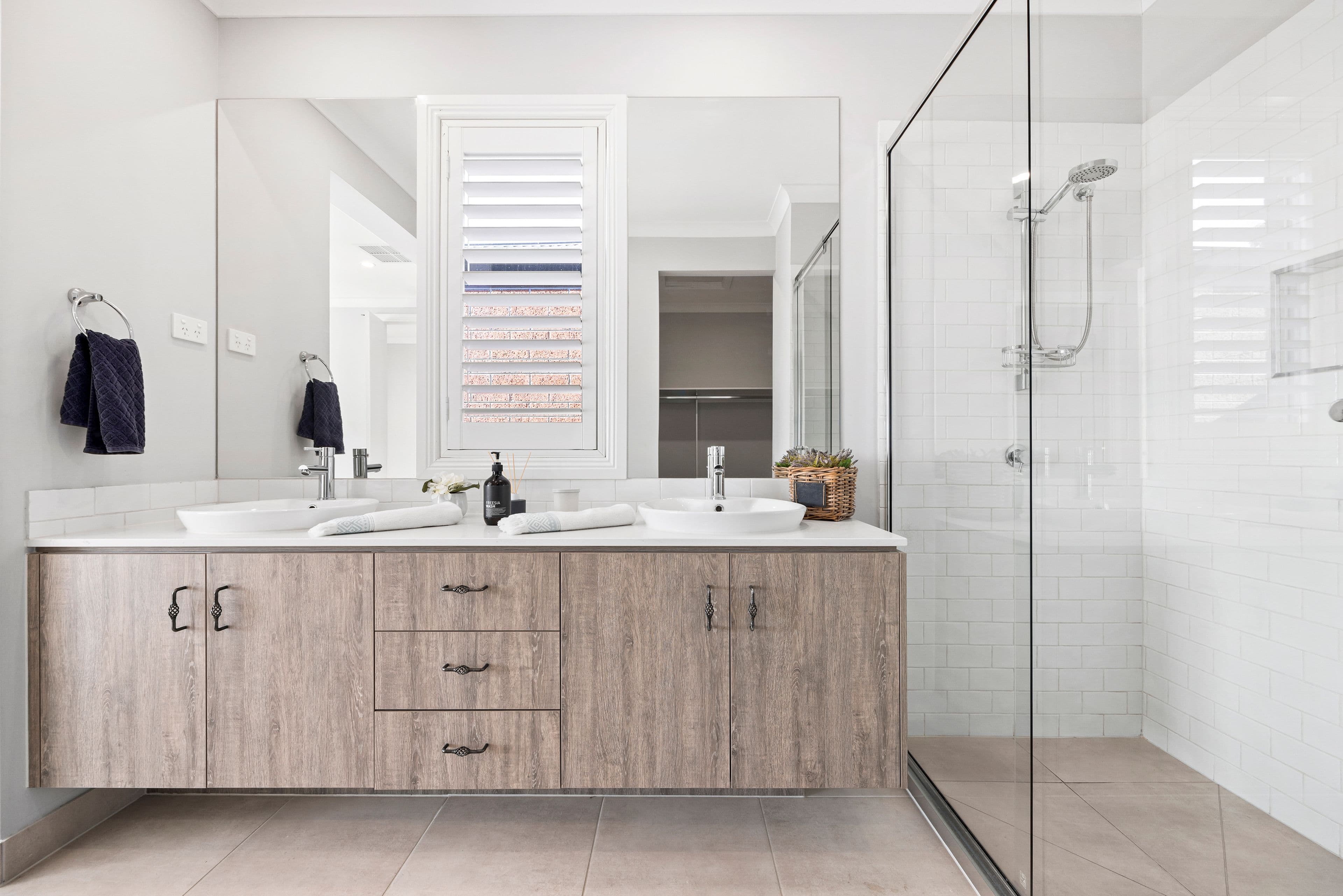 18 Kokoda Drive, Sunbury VIC 3429, Sunbury - Thumbnail 4