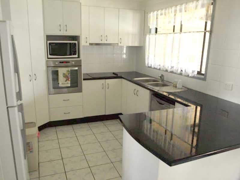 6 Barklya Court, PALM BEACH QLD 4221, Palm Beach - Thumbnail 3