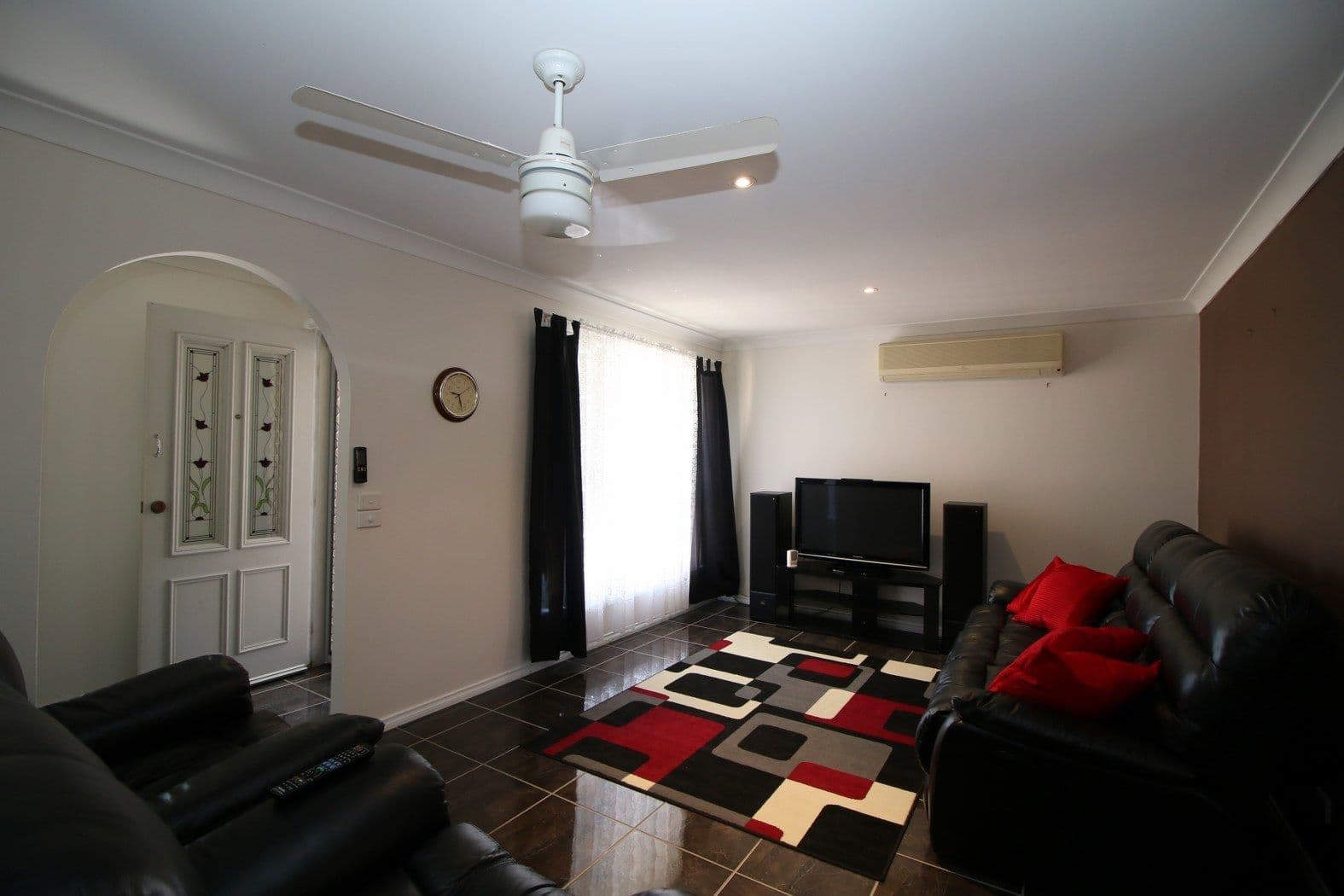 1 Eeley Close, Coffs Harbour - Thumbnail 2