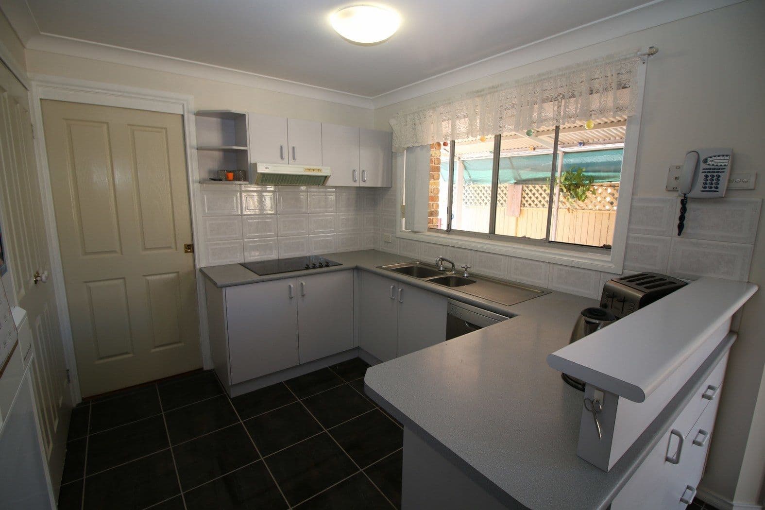 1 Eeley Close, Coffs Harbour - Thumbnail 3