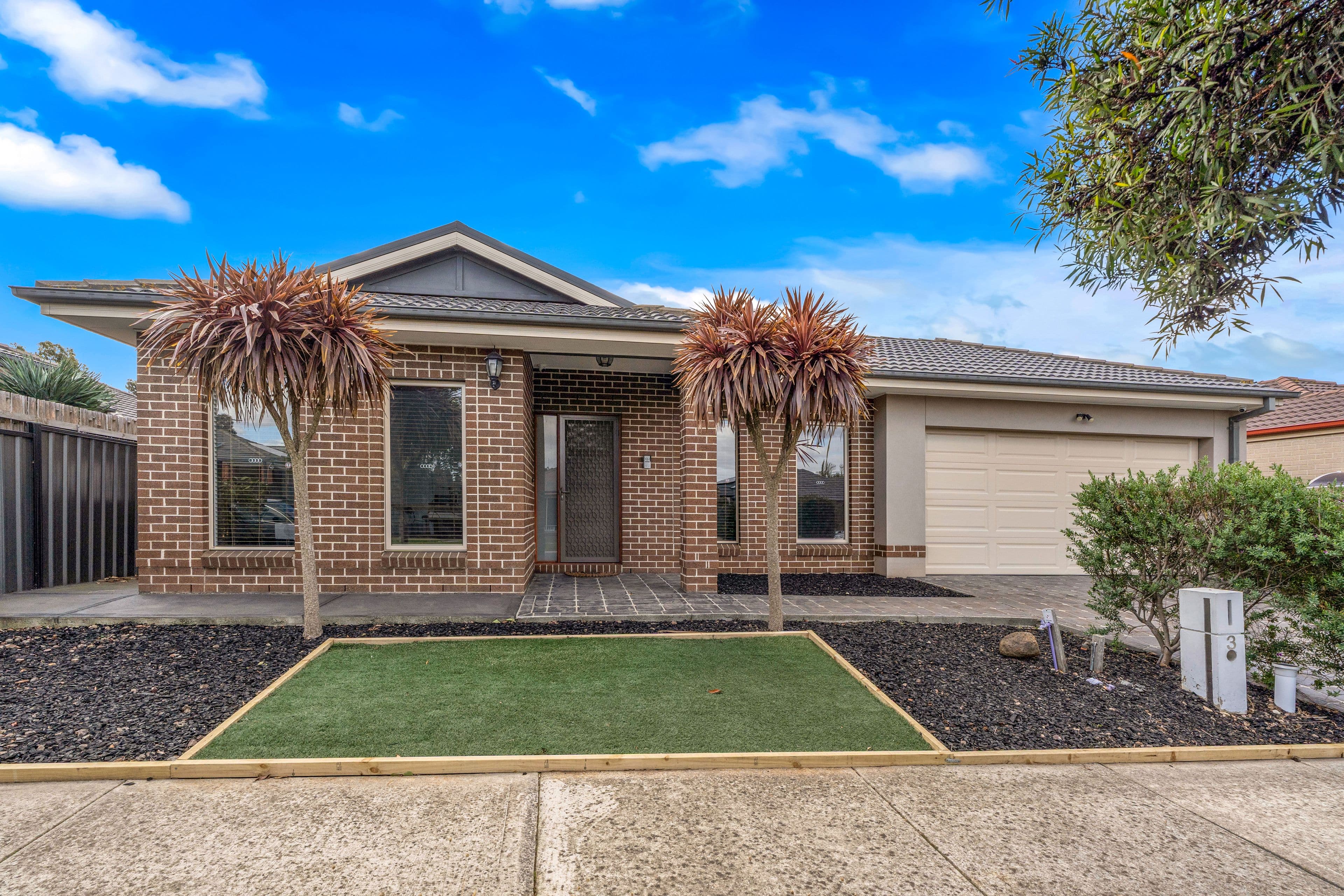 3 Bottlebrush Road, Craigieburn VIC 3064, Craigieburn - Thumbnail 3