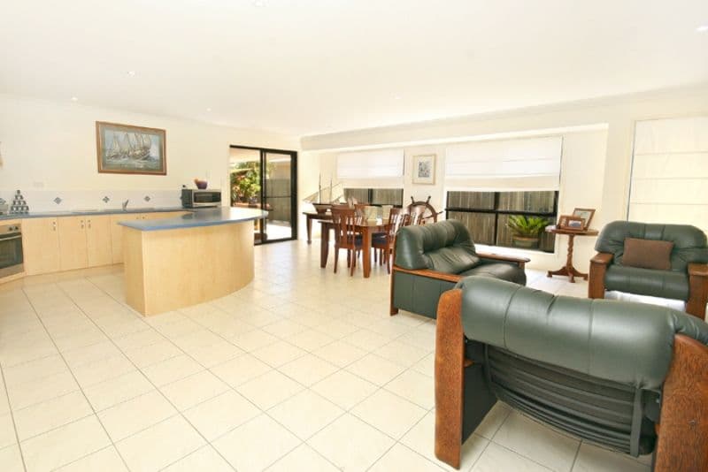 21 Sardinia Place, PARREARRA QLD 4575, Parrearra - Thumbnail 5
