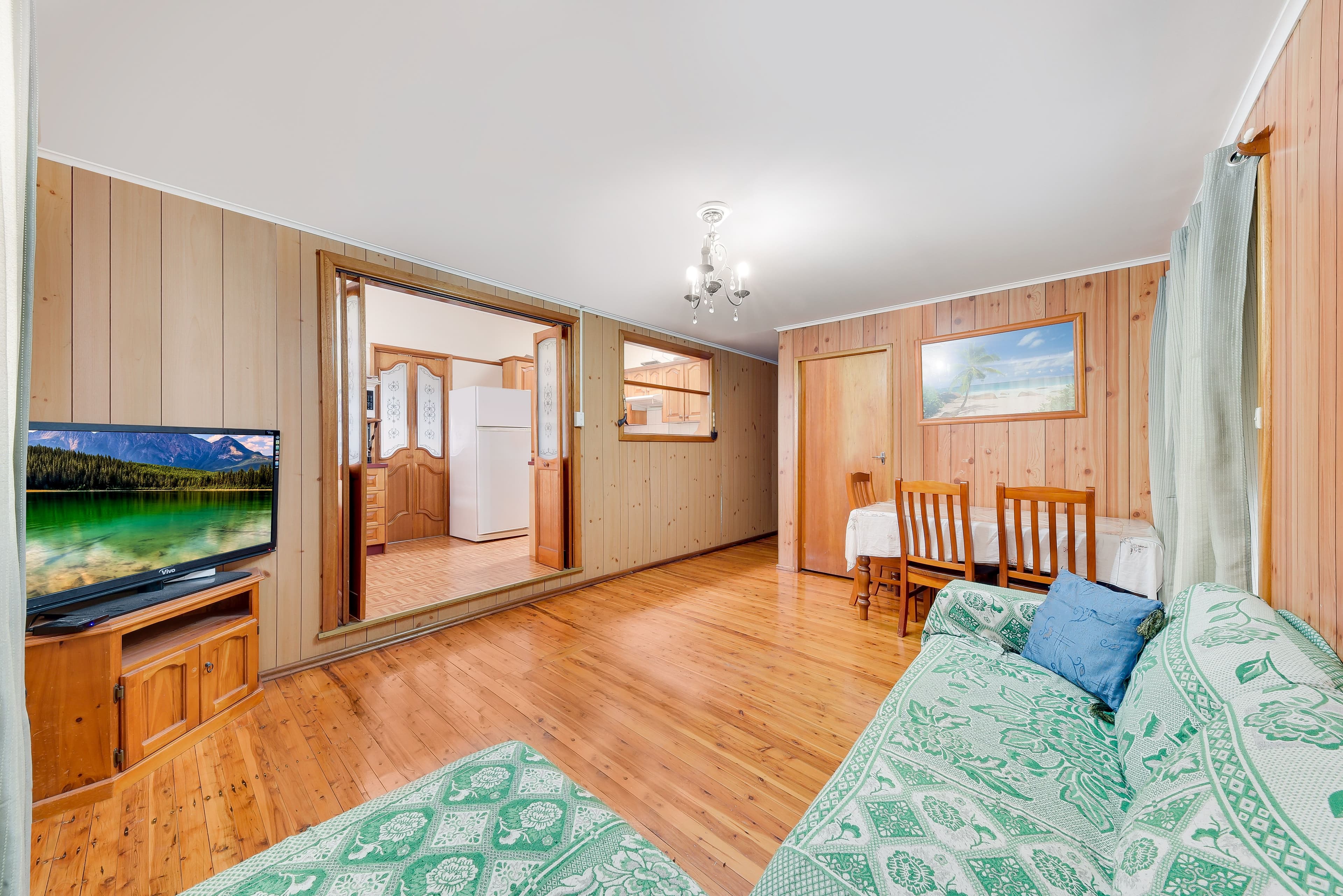 8 Bradbury Avenue, Campbelltown - Thumbnail 2