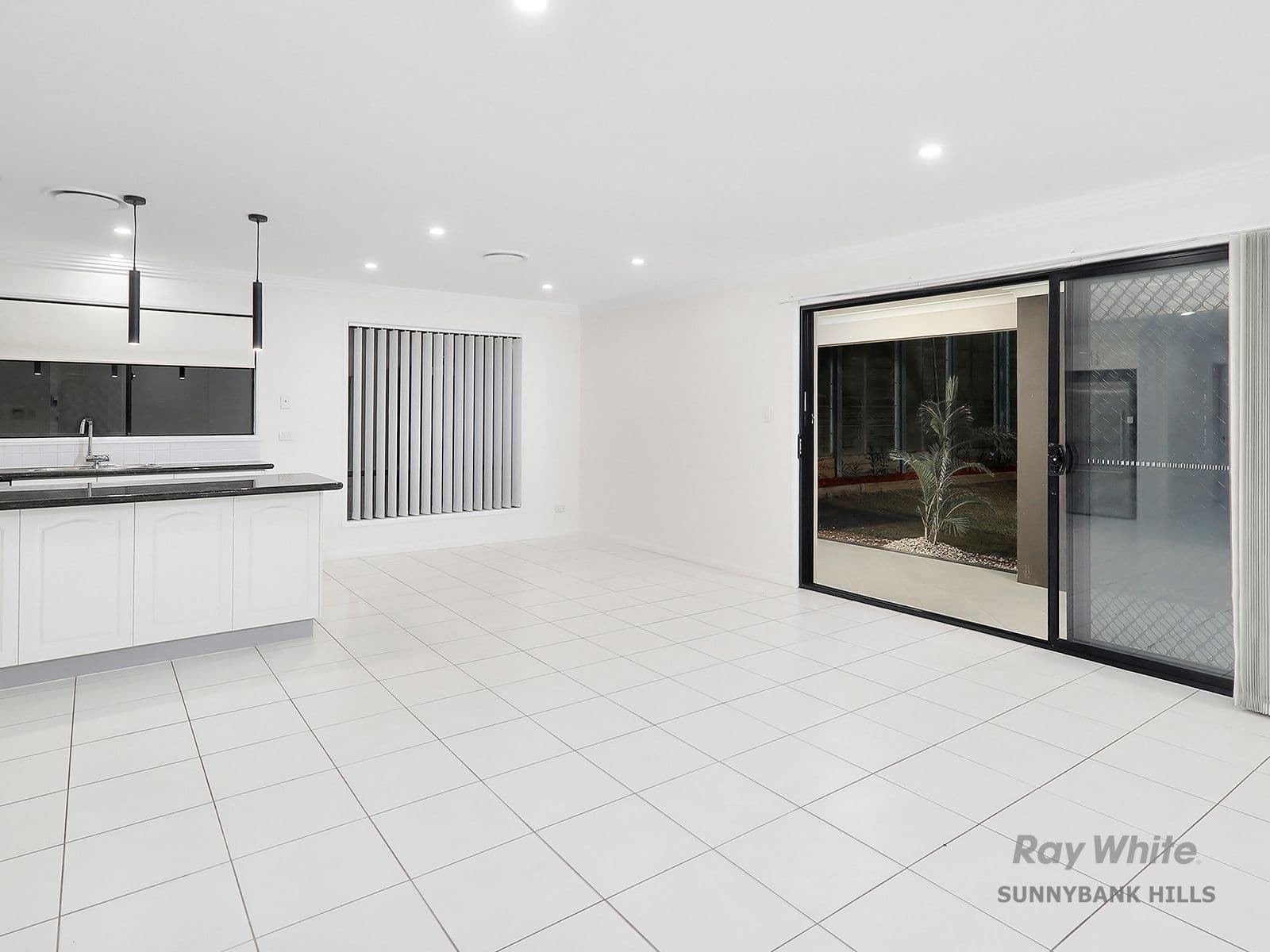 28 Harvey Place, Calamvale QLD 4116, Calamvale - Thumbnail 4