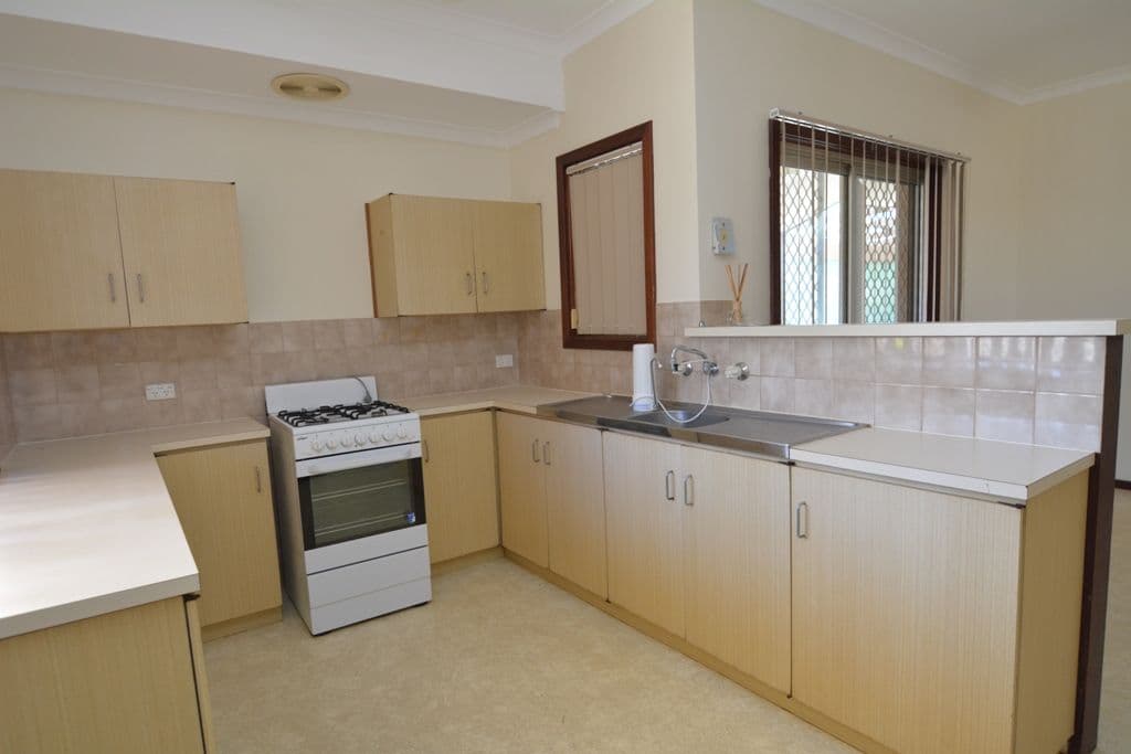19 Castrini Crescent, Carnarvon WA 6701, Brockman - Thumbnail 5
