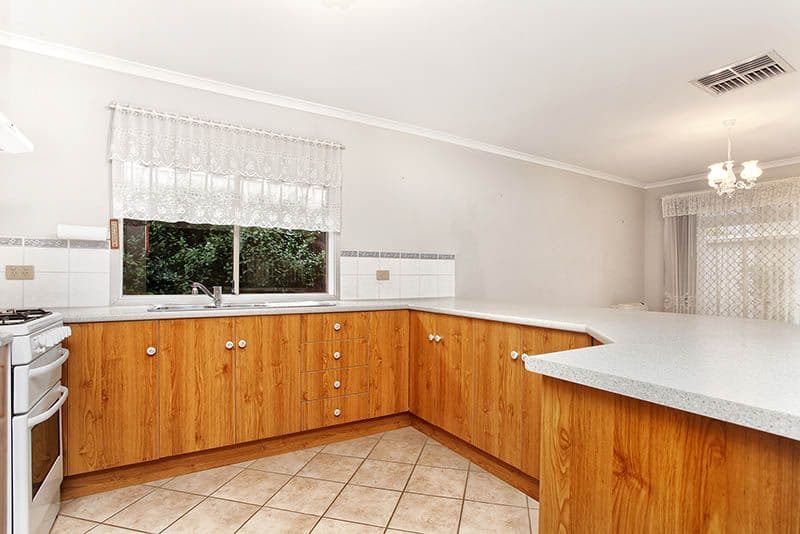 16 Henley Circuit, Seaford Rise SA 5169, Seaford Rise - Thumbnail 2