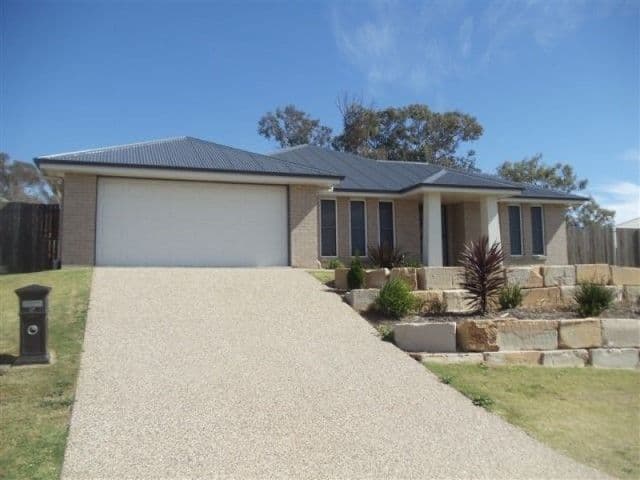 17 Edwin Street, WESTBROOK QLD 4350, Westbrook - Thumbnail 2