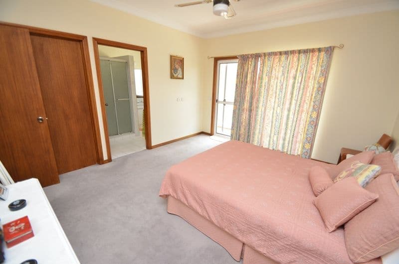 87 Robert Street, LABRADOR QLD 4215, Labrador - Thumbnail 6