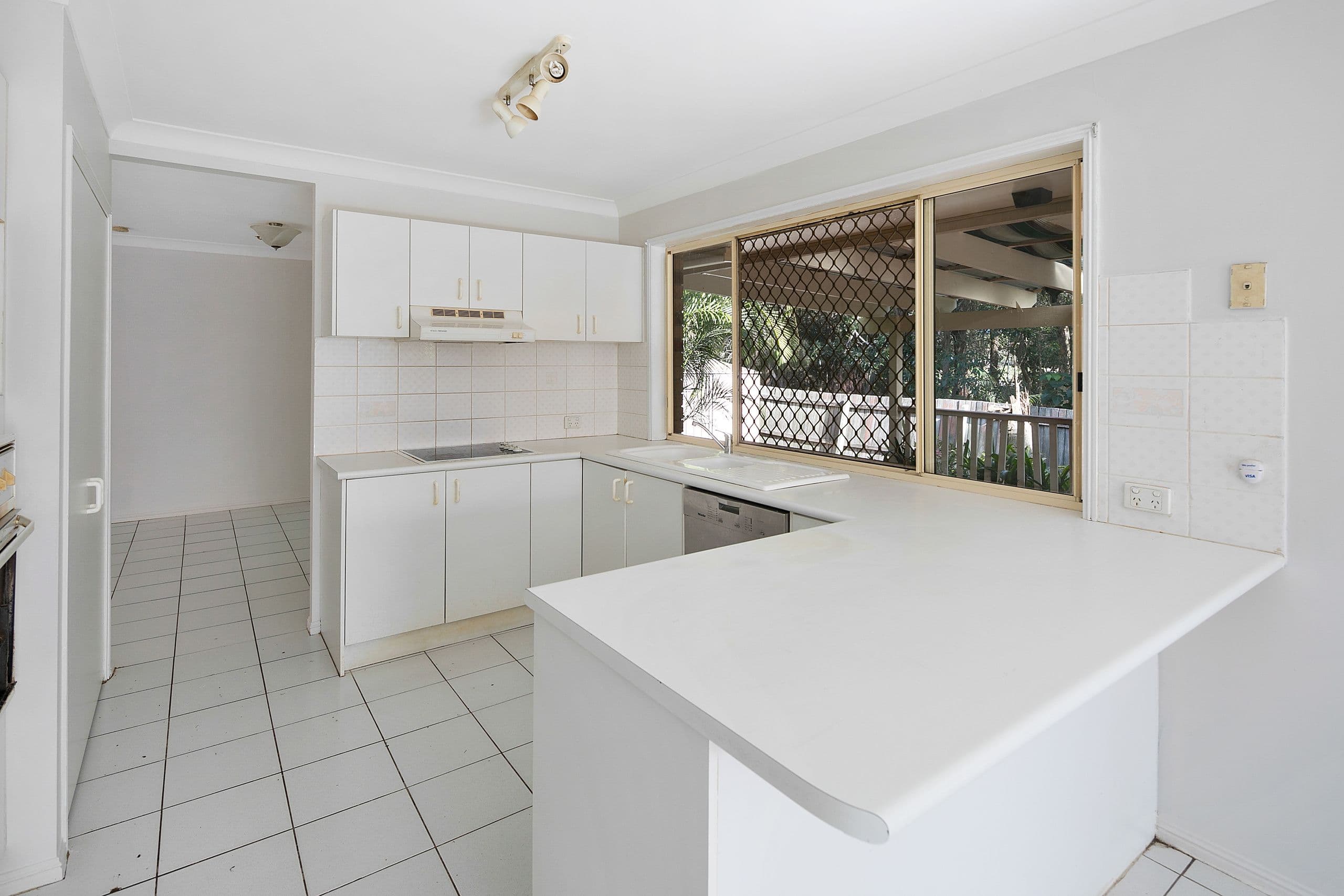 8 Saint Mary's Court, Capalaba QLD 4157, Capalaba - Thumbnail 2