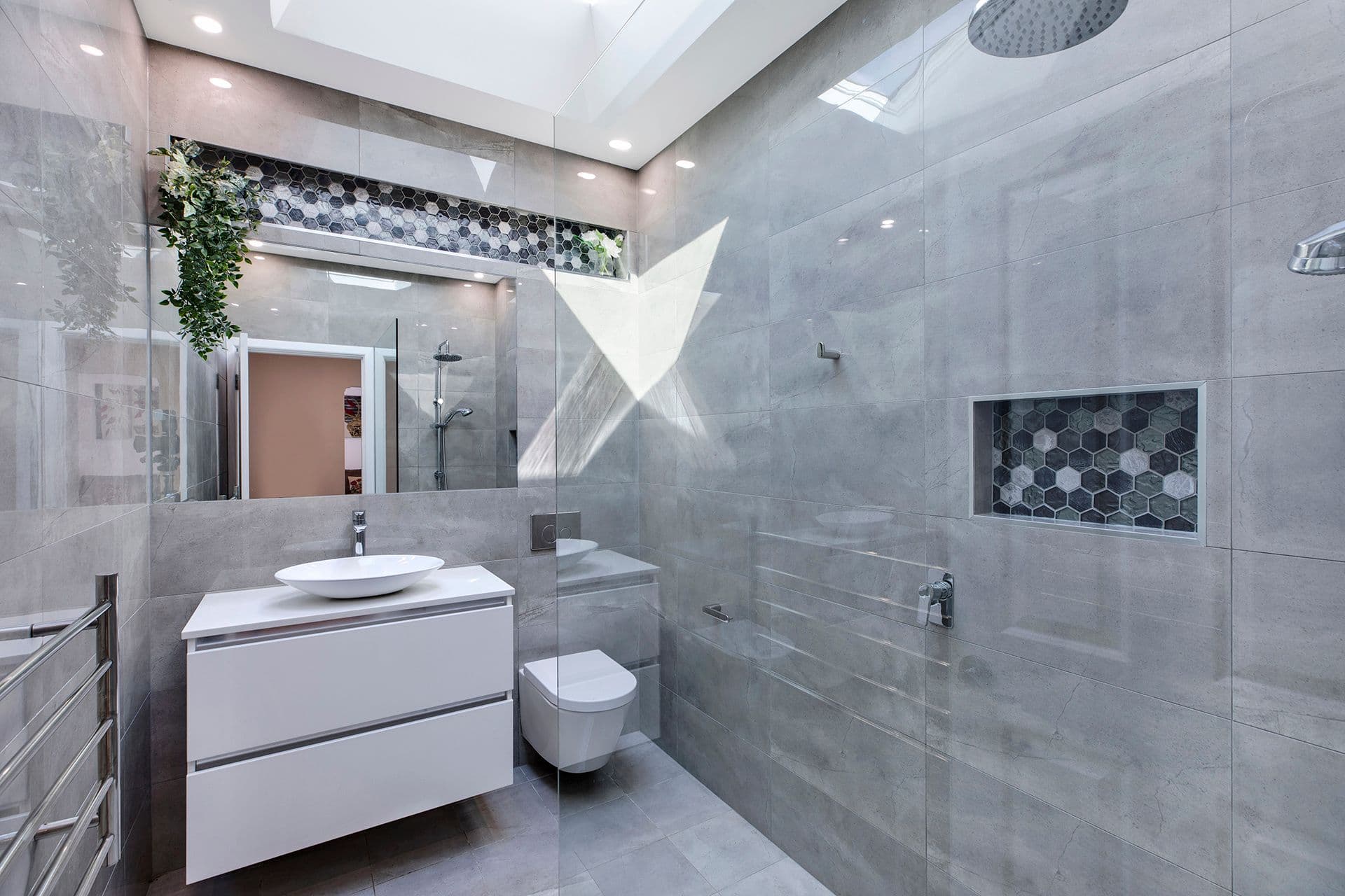 72 Winifred Avenue, Umina Beach NSW 2257, Umina Beach - Thumbnail 2