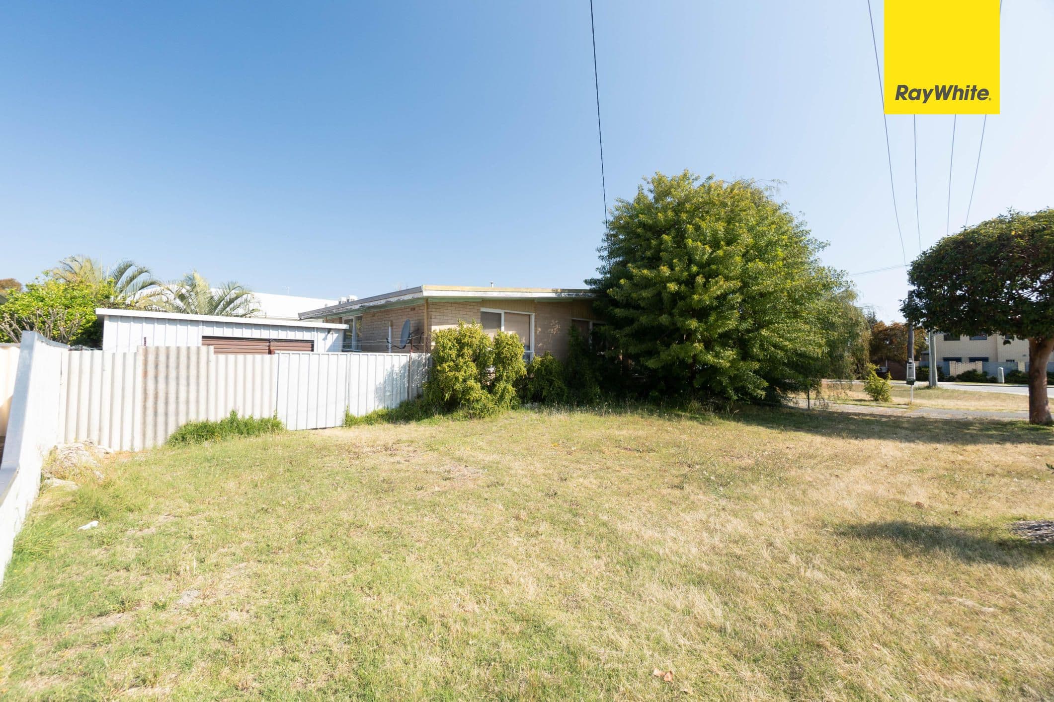2 Laurie Street, Kewdale WA 6105, Kewdale - Thumbnail 2
