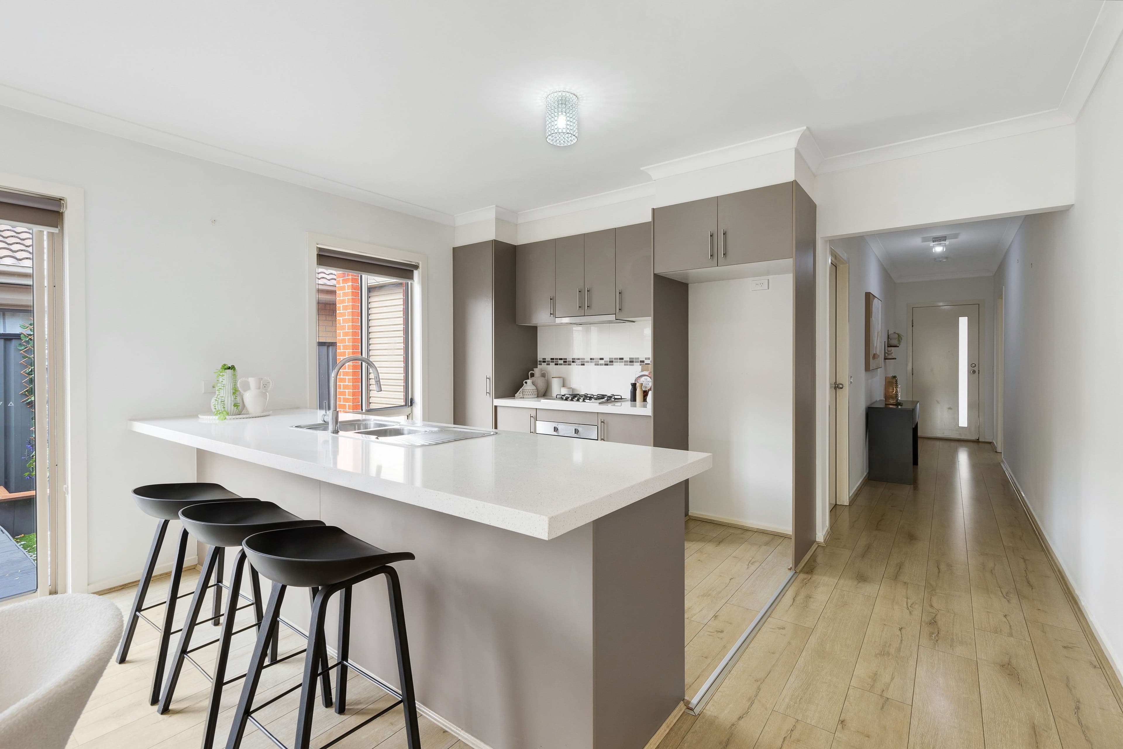4 Eastleigh Street, Craigieburn VIC 3064, Craigieburn - Thumbnail 4