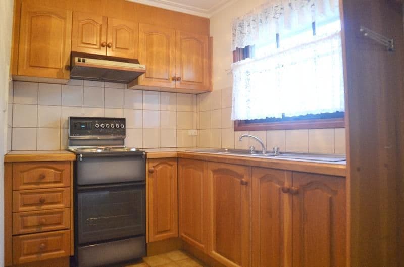2 Tourmaline Crescent, WHEELERS HILL VIC 3150, Wheelers Hill - Thumbnail 4