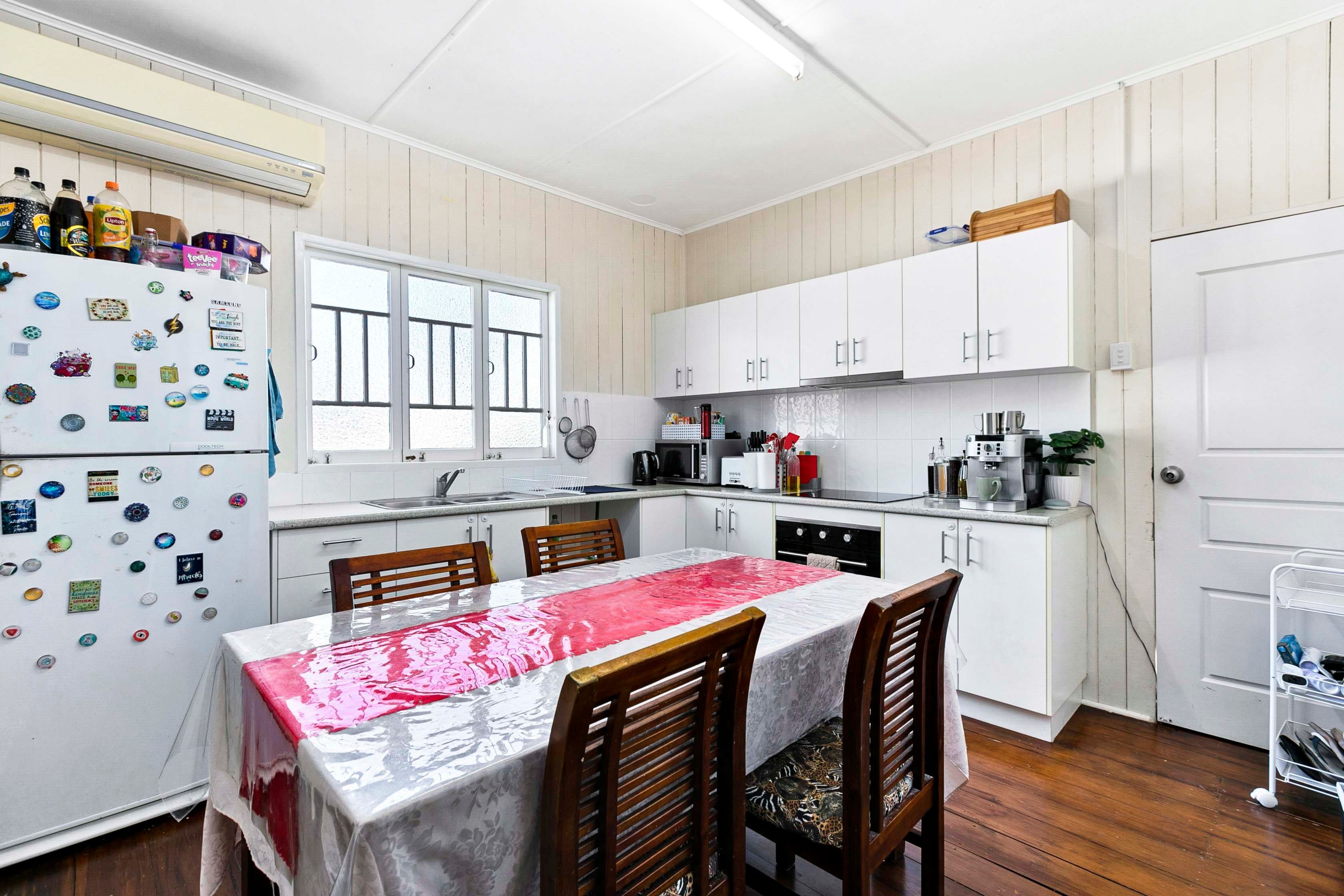 28 Dalglish Street, Maryborough QLD 4650, Maryborough - Thumbnail 3