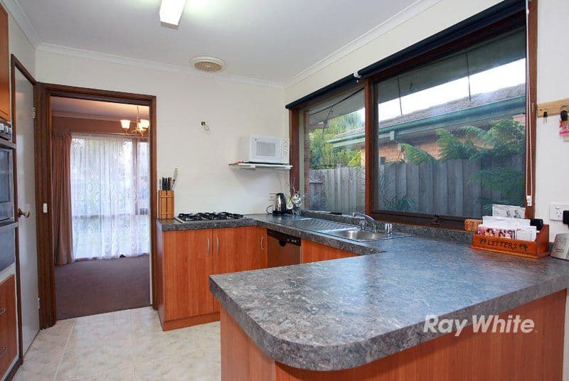 10 Denham Crescent, CRANBOURNE VIC 3977, Cranbourne North - Thumbnail 3