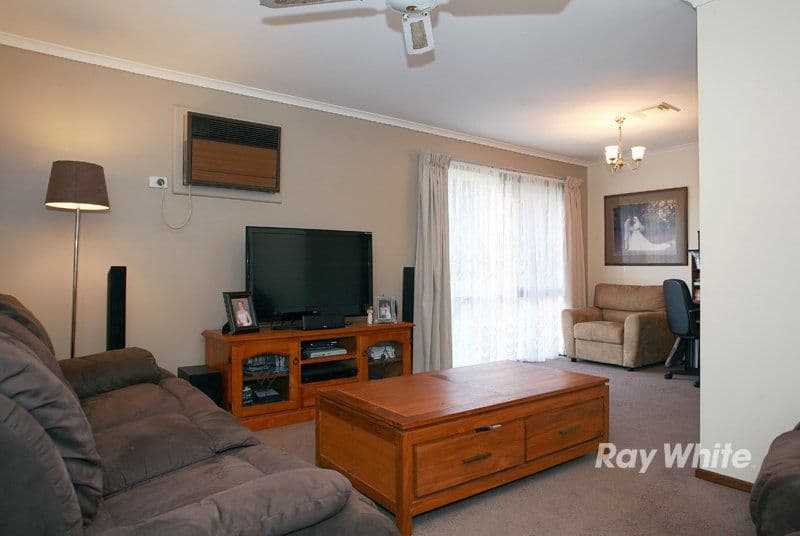 10 Denham Crescent, CRANBOURNE VIC 3977, Cranbourne North - Thumbnail 5