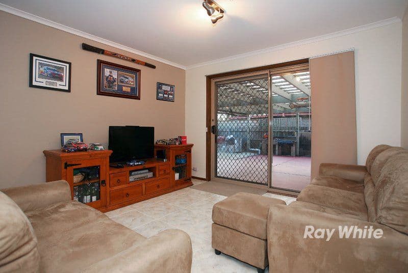 10 Denham Crescent, CRANBOURNE VIC 3977, Cranbourne North - Thumbnail 7