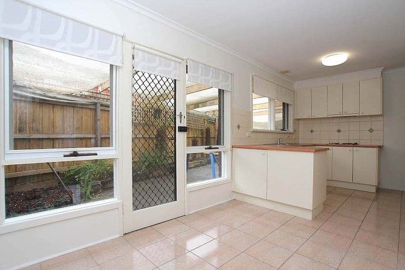 35 Arbroath Road, WANTIRNA SOUTH VIC 3152, Wantirna South - Thumbnail 2