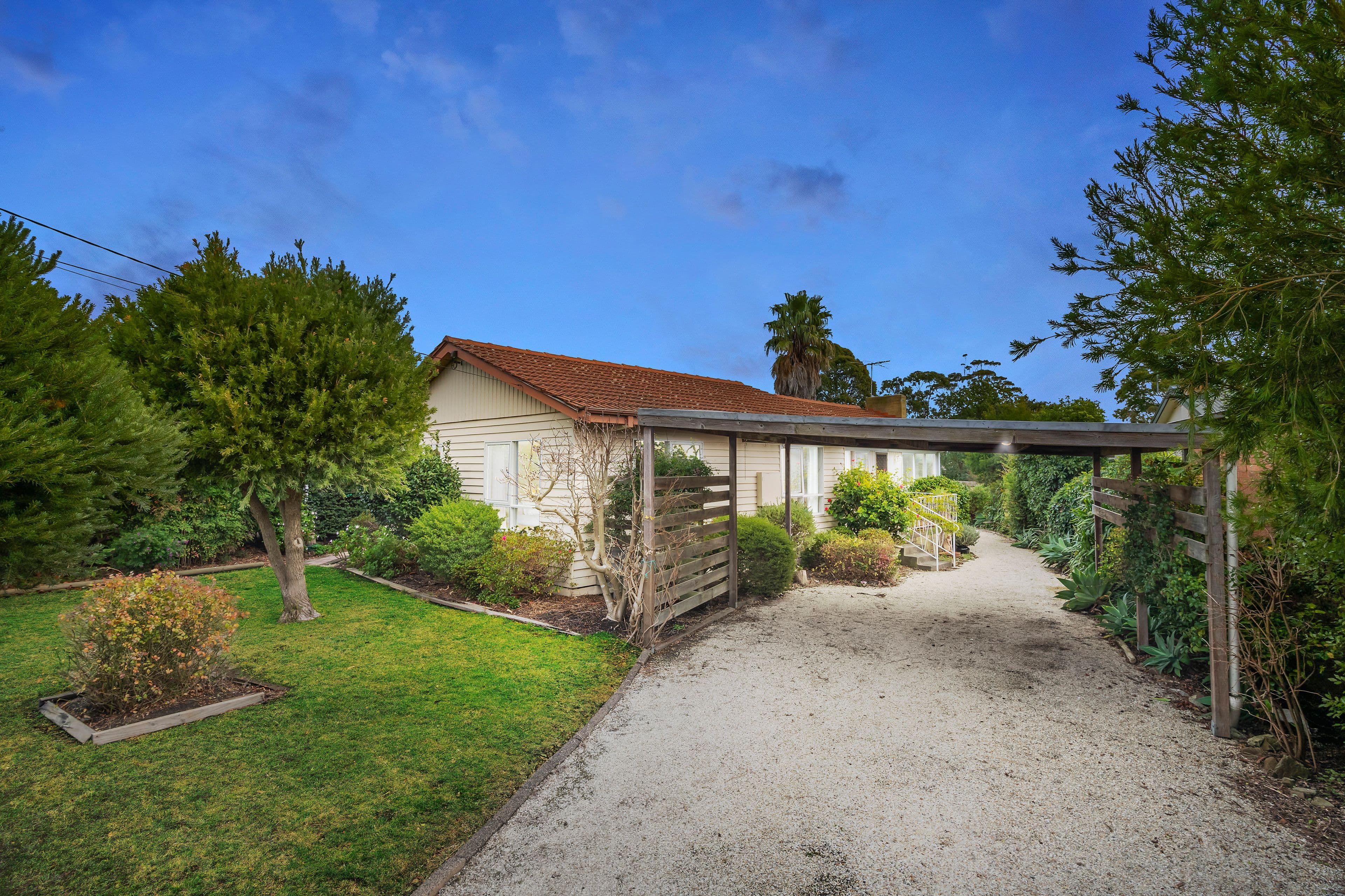 12 Roborough Avenue, Mount Eliza VIC 3930, Mount Eliza - Thumbnail 2