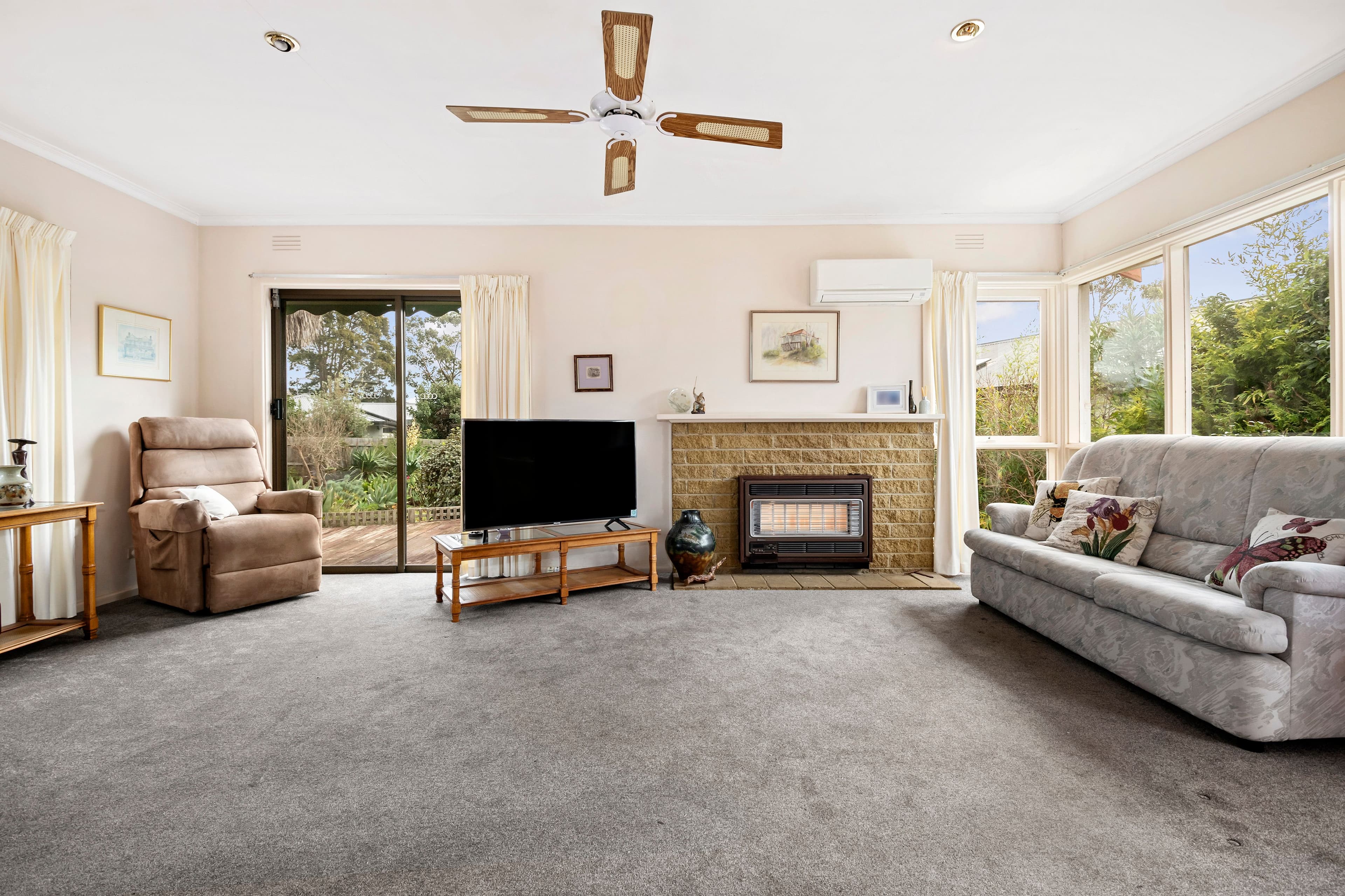 12 Roborough Avenue, Mount Eliza VIC 3930, Mount Eliza - Thumbnail 3