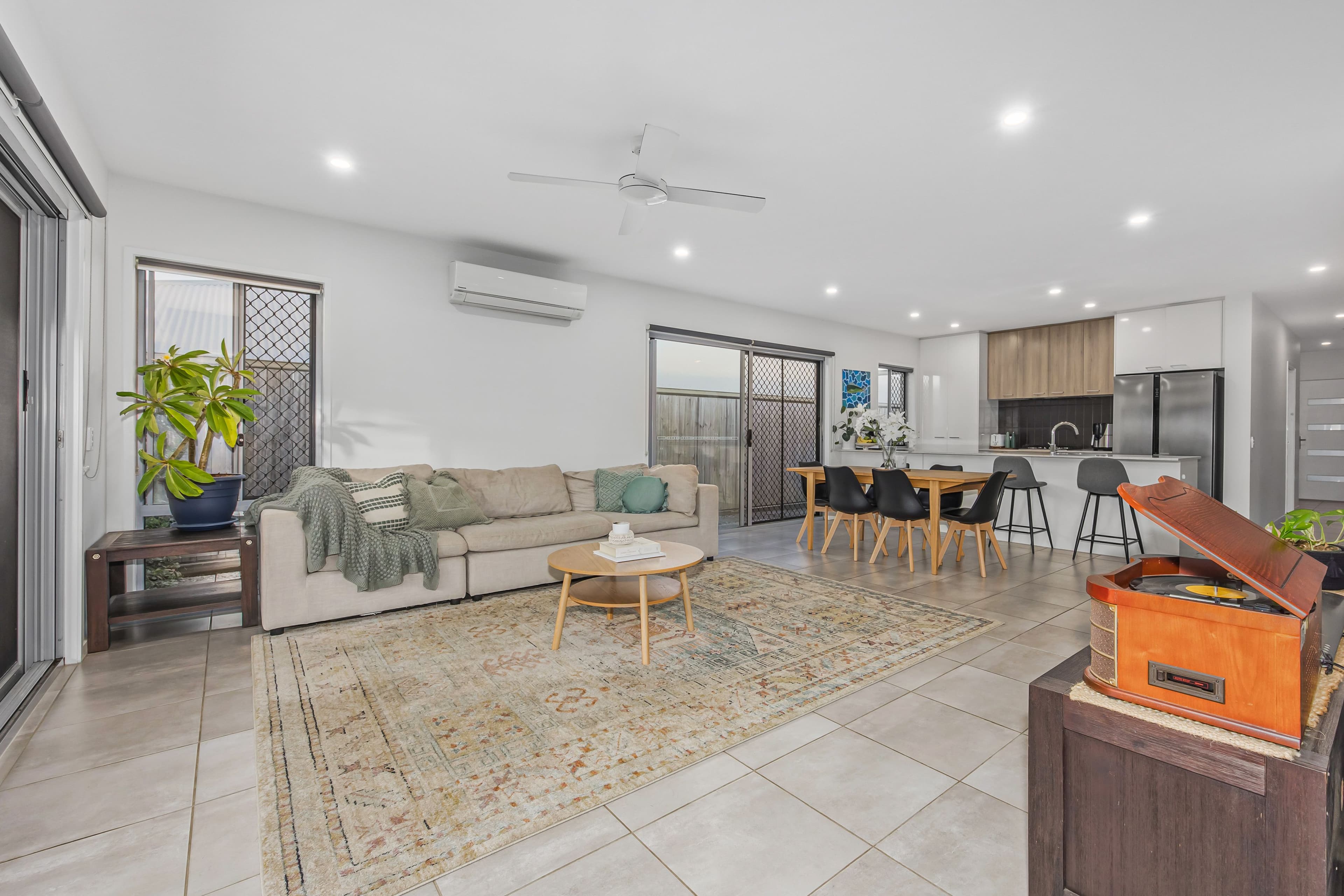 10 Boston Terrace, Coomera QLD 4209, Coomera - Thumbnail 4