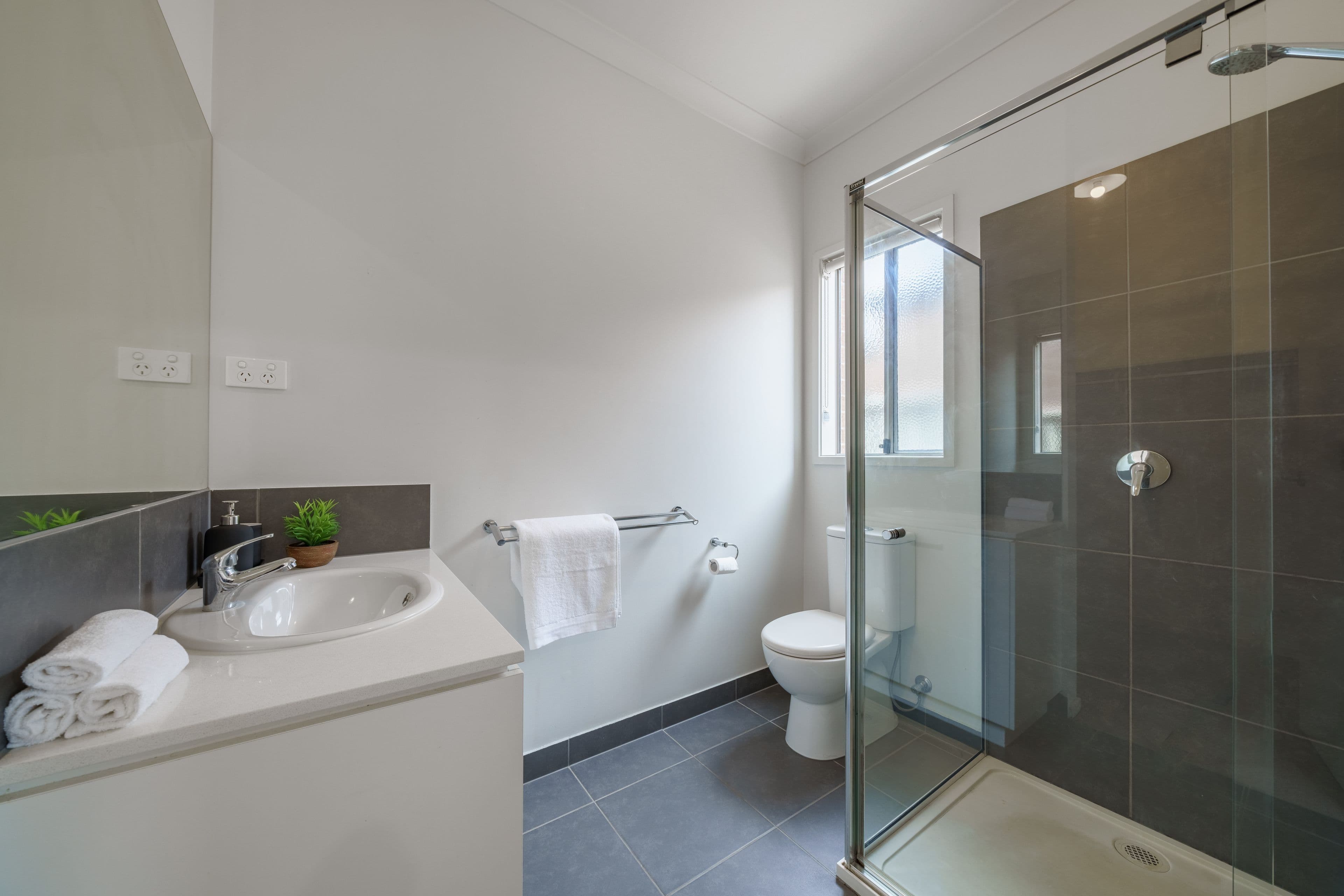 14 Starling Street, Cranbourne East VIC 3977, Cranbourne East - Thumbnail 5