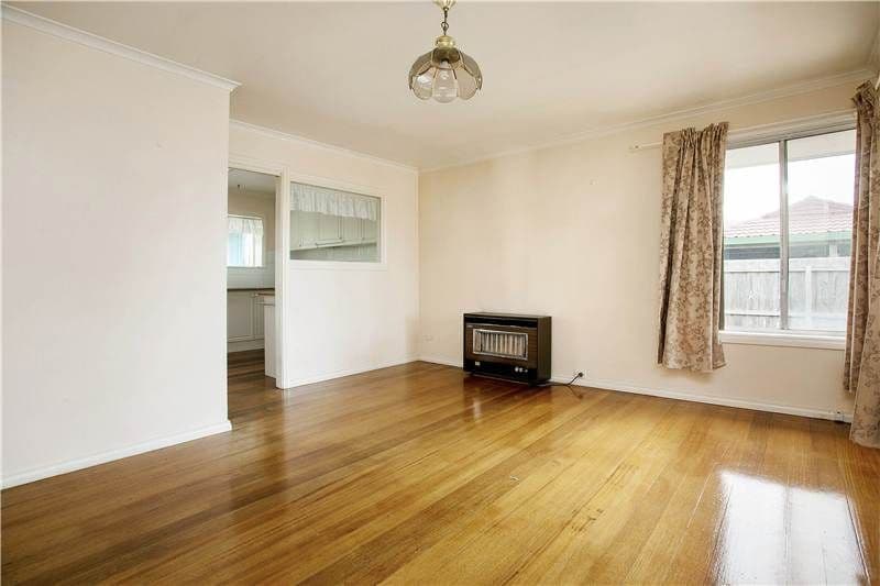 102 McClelland Avenue, LARA VIC 3212, Lara - Thumbnail 2
