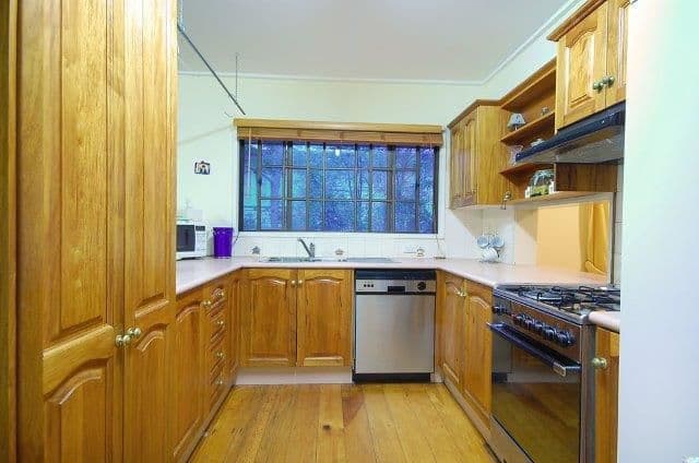 23 Thomson Street, Greenslopes QLD 4120, Greenslopes - Thumbnail 3